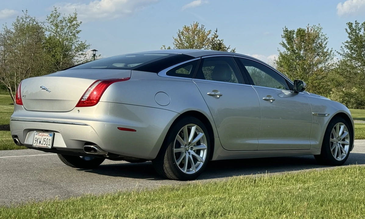 2012 Jaguar X351 XJ - Image 17 of 31