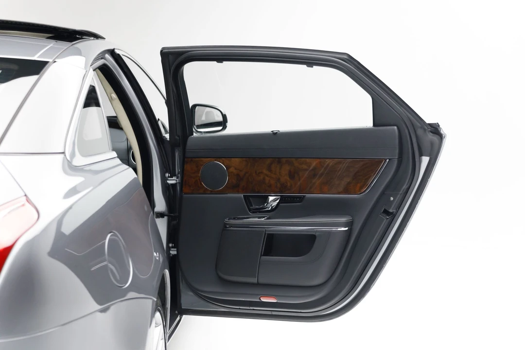 2012 Jaguar X351 XJ - Image 31 of 31