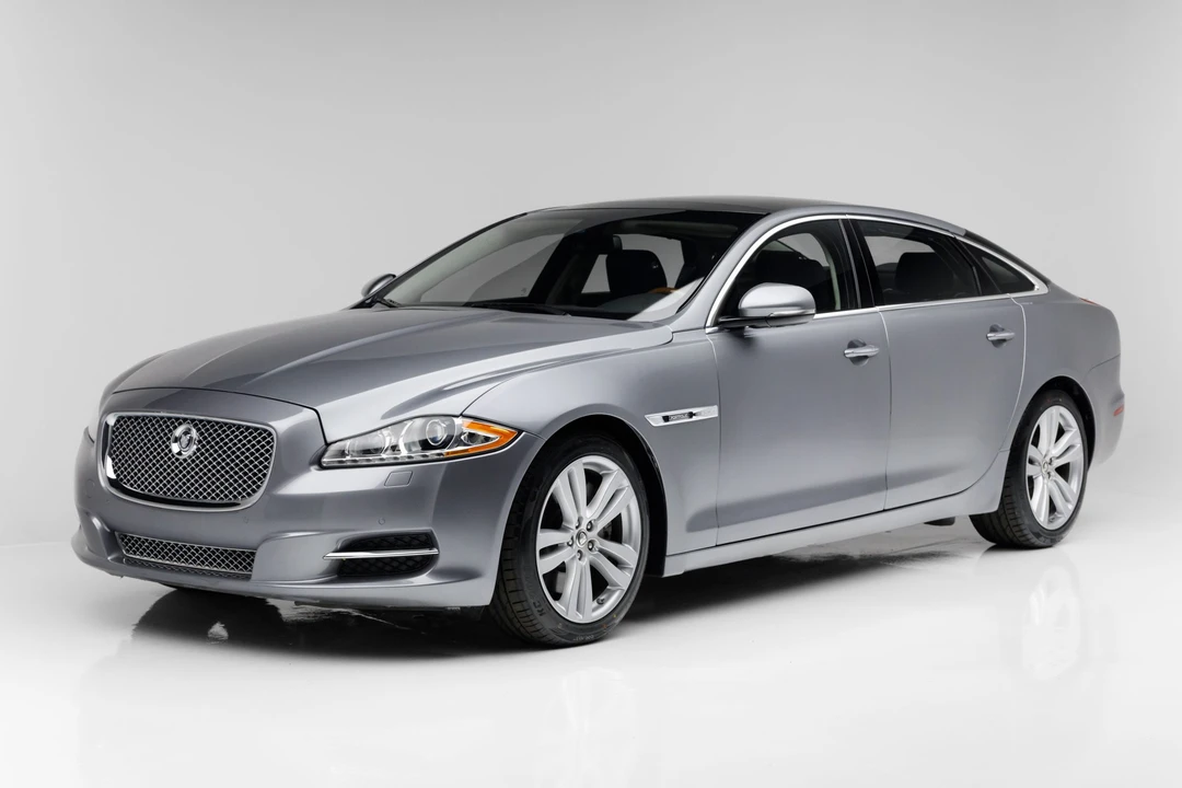 2012 Jaguar X351 XJ - Image 2 of 31