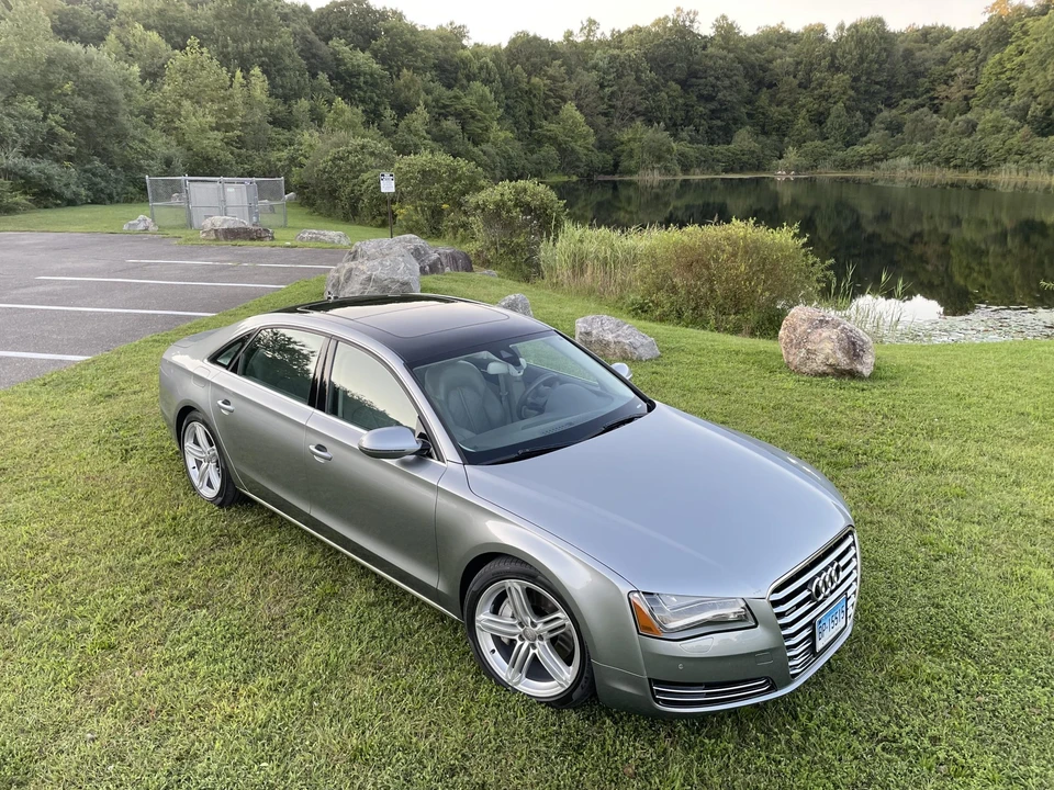 2013 Audi D4 A8 - Image 3 of 31
