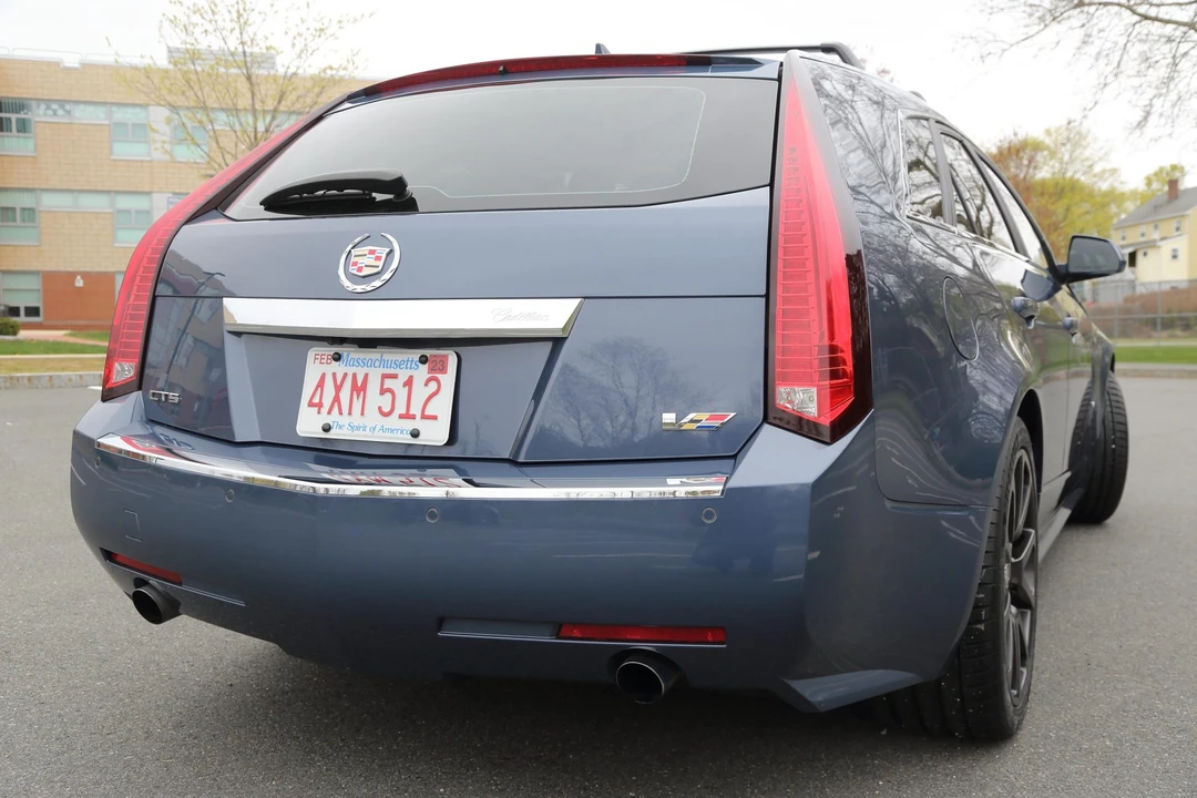 2013 Cadillac CTS-V 2nd Gen - Image 5 of 31
