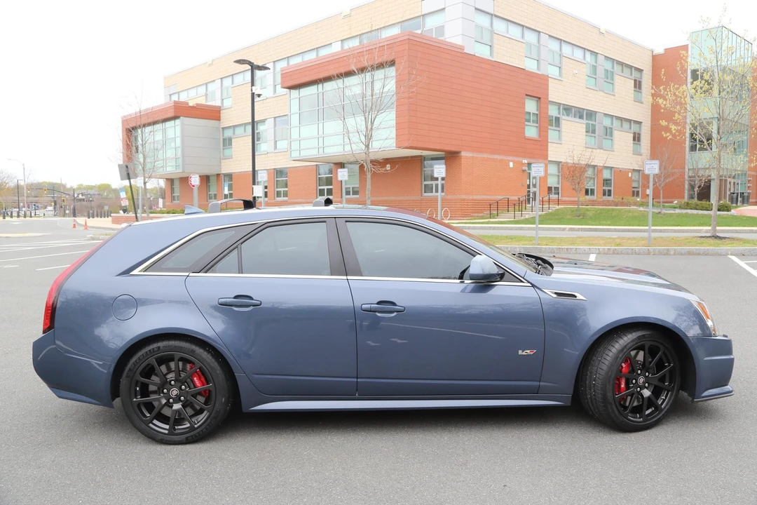 2013 Cadillac CTS-V 2nd Gen - Image 3 of 31