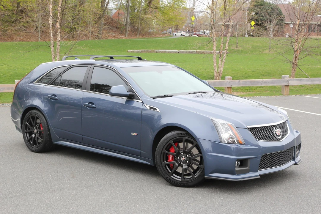 2013 Cadillac CTS-V 2nd Gen - Image 2 of 31