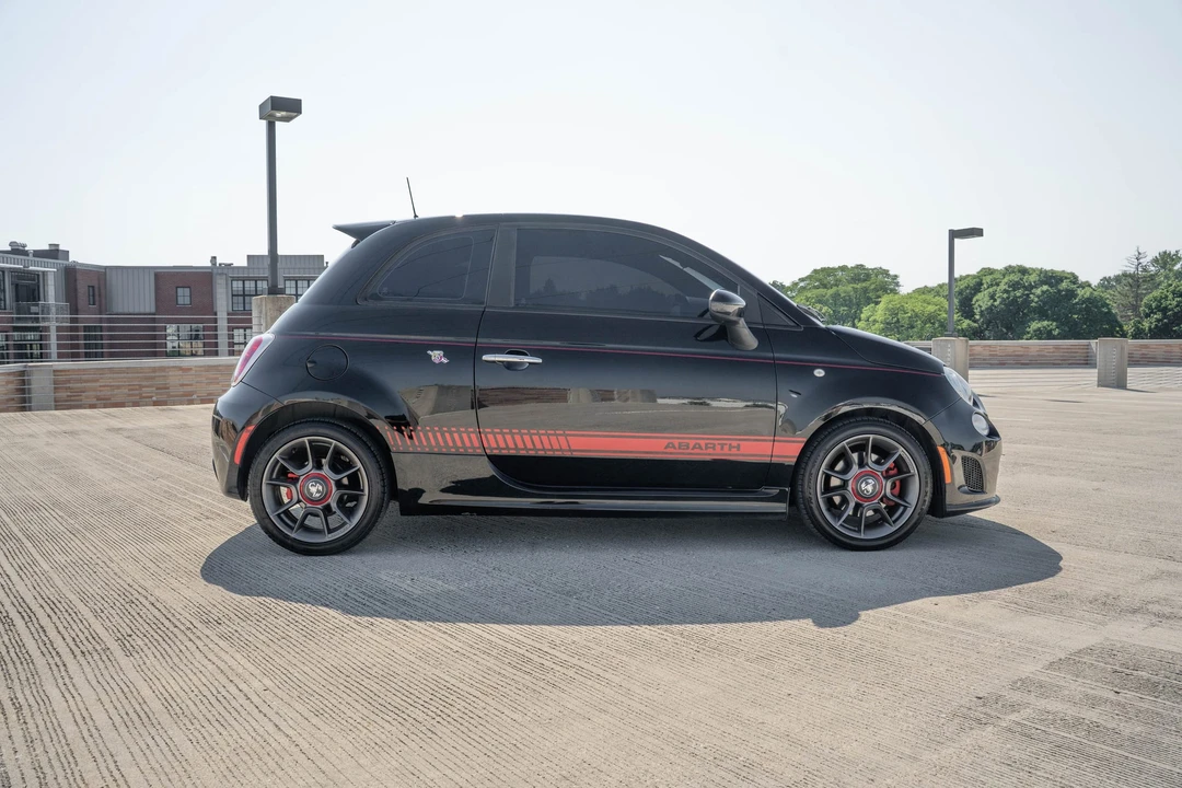 2013 Fiat Abarth 500 - Image 7 of 31
