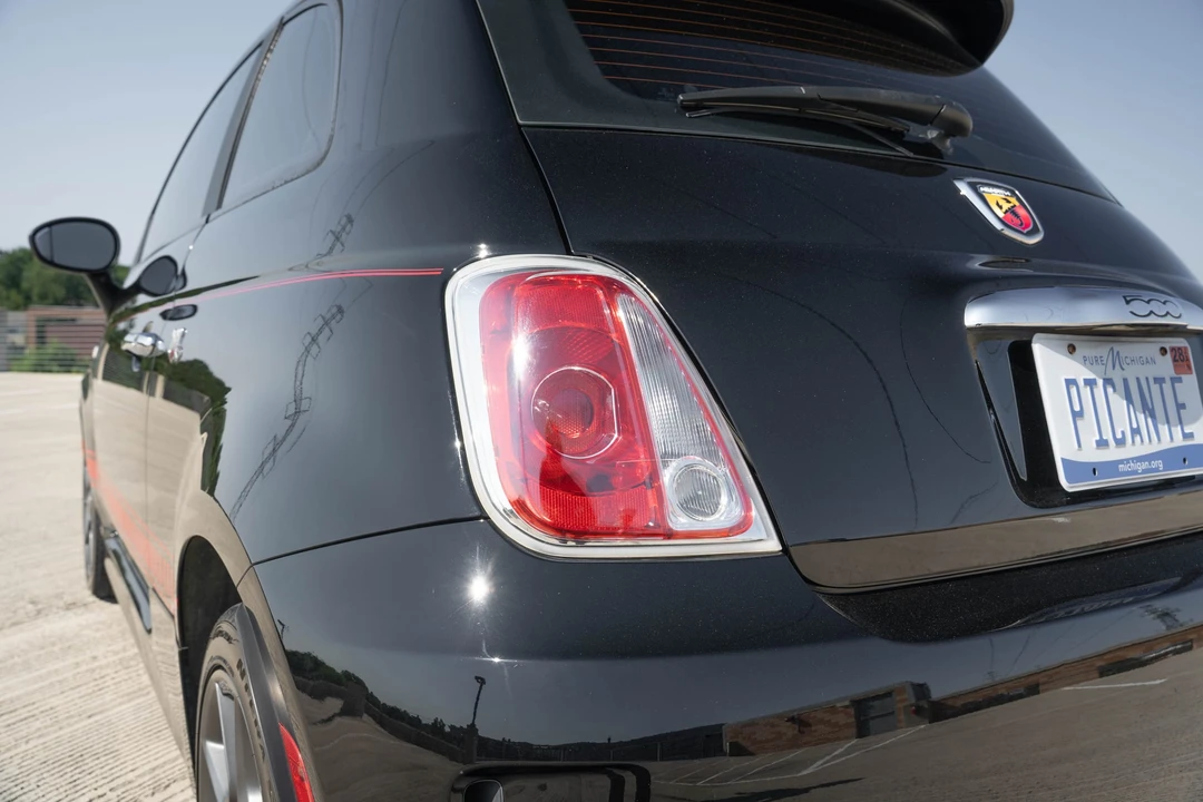 2013 Fiat Abarth 500 - Image 17 of 31