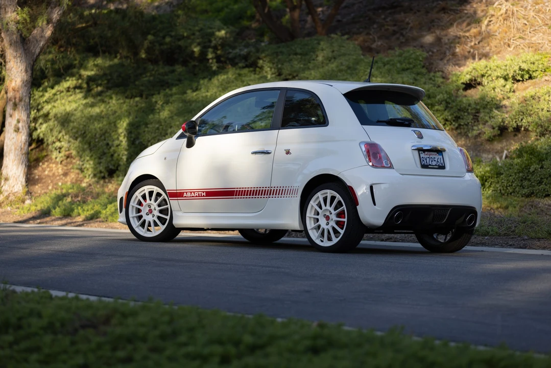 2013 Fiat Abarth 500 - Image 6 of 31