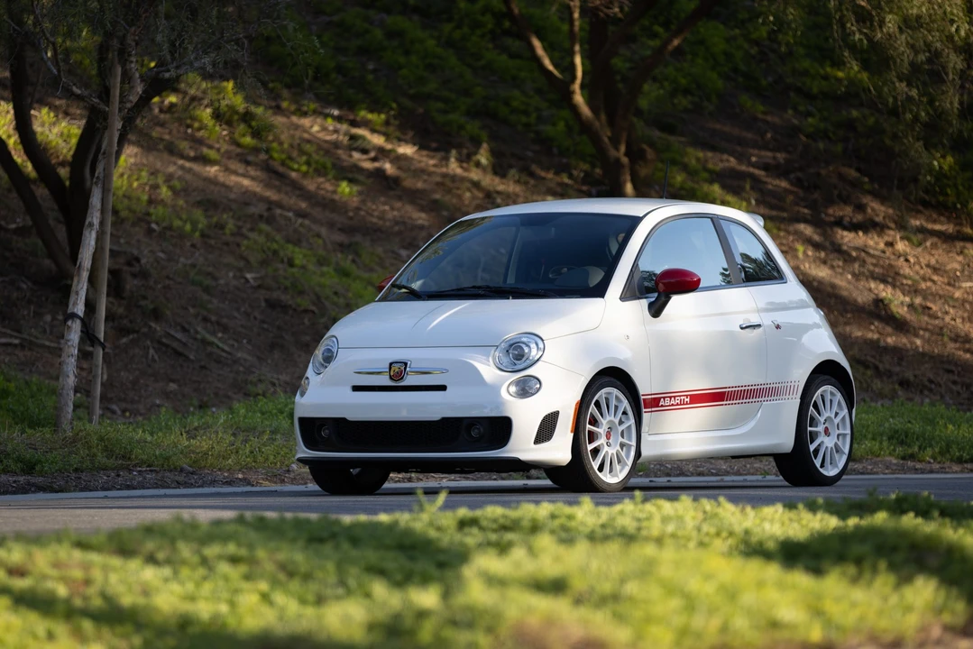 2013 Fiat Abarth 500 - Image 4 of 31