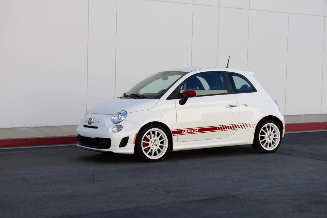 2013 Fiat Abarth 500 - Image 17 of 31