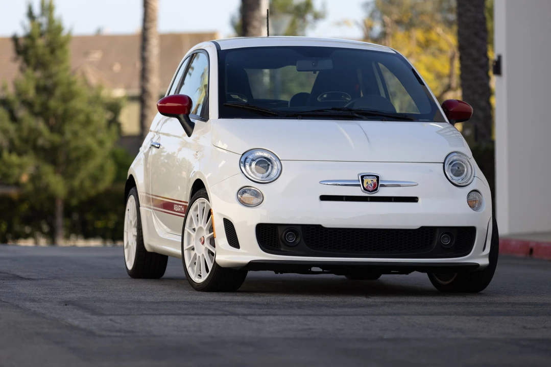 2013 Fiat Abarth 500 - Image 25 of 31