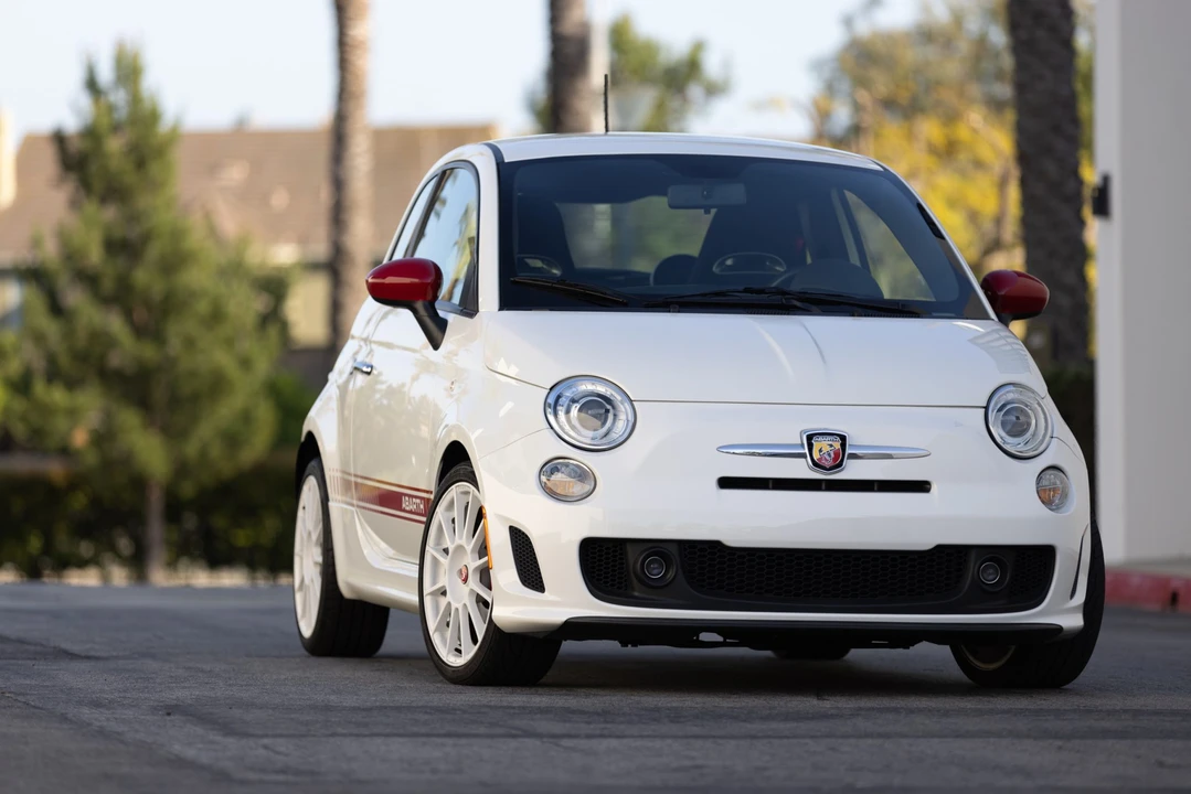 2013 Fiat Abarth 500 - Image 24 of 31