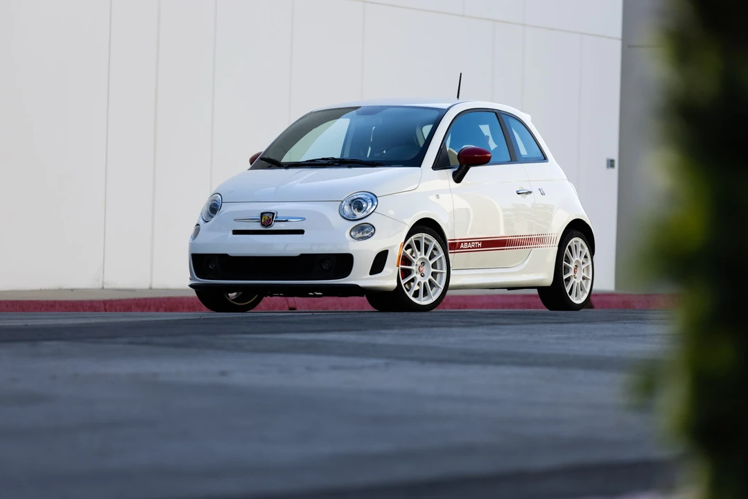 2013 Fiat Abarth 500 - Image 19 of 31
