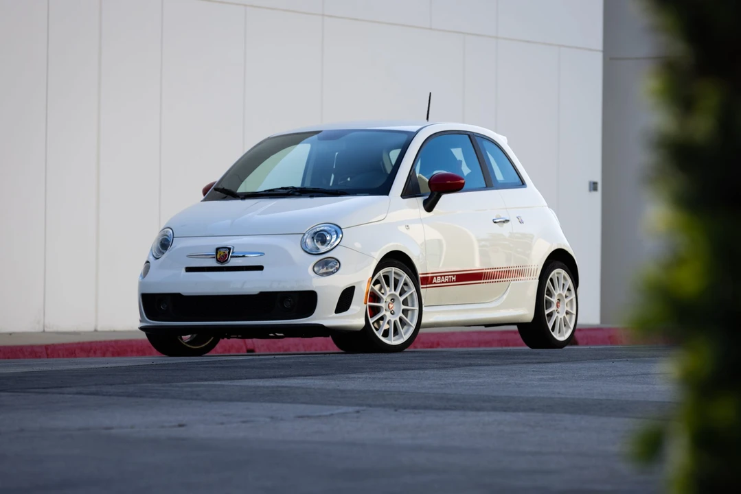 2013 Fiat Abarth 500 - Image 15 of 31