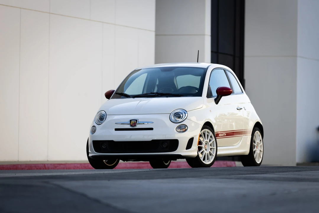 2013 Fiat Abarth 500 - Image 13 of 31