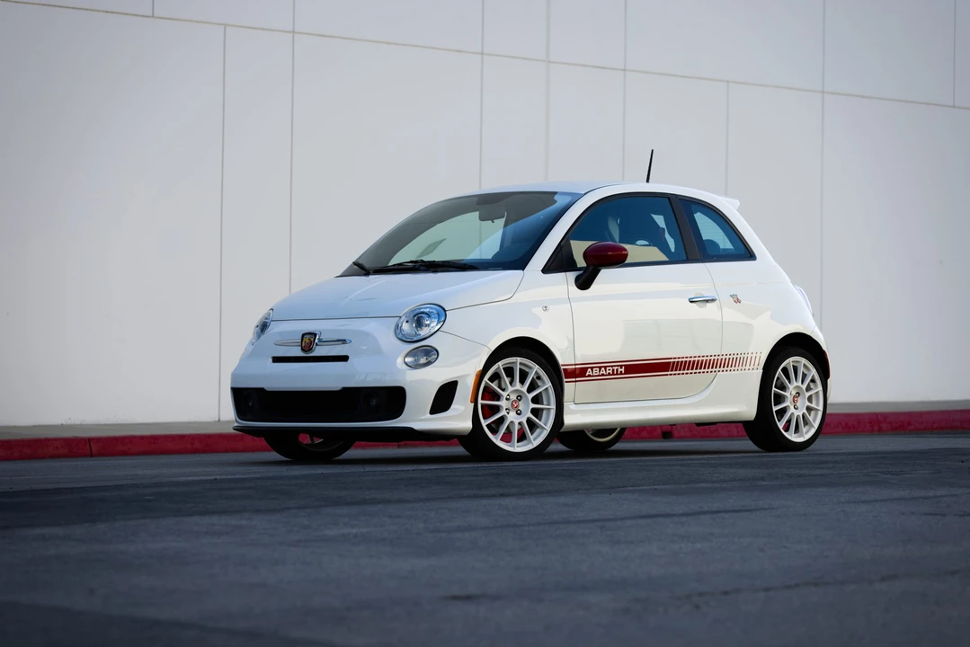 2013 Fiat Abarth 500 - Image 18 of 31