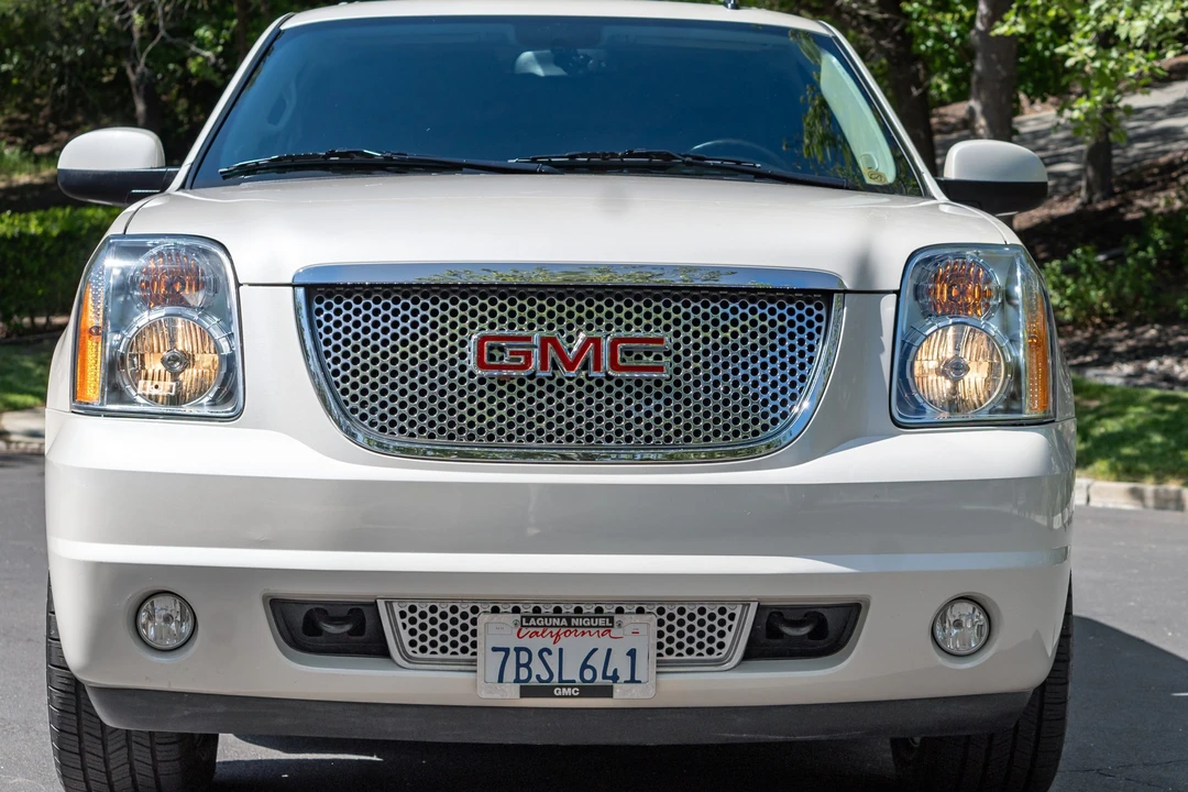 2013 GMC Yukon 3rd Gen - Image 9 of 31