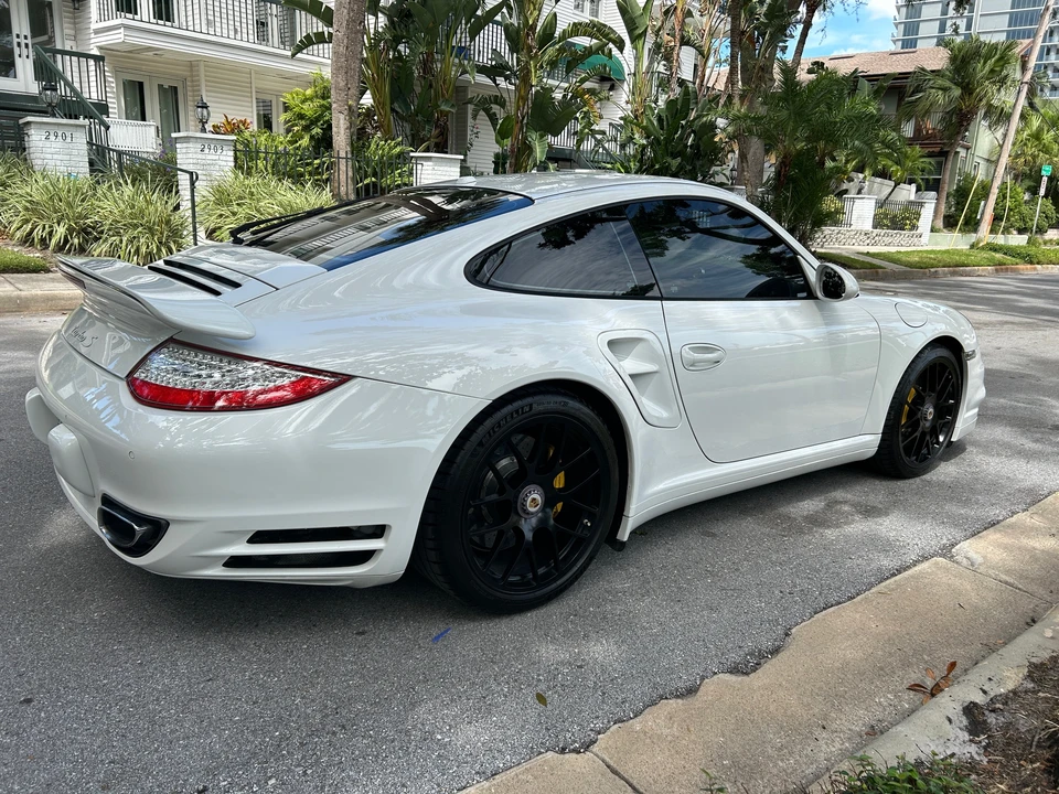 2013 Porsche 997 Turbo S - Image 7 of 31