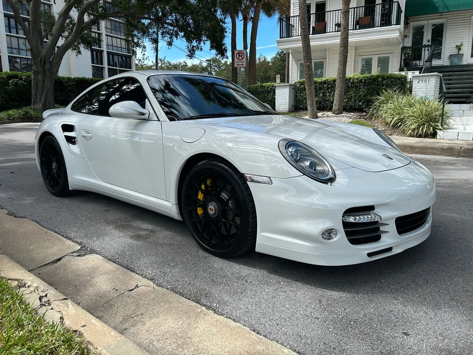 2013 Porsche 997 Turbo S - Image 9 of 31