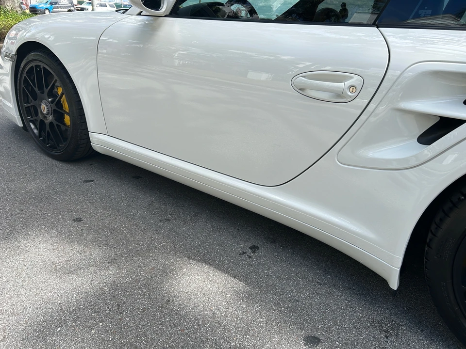 2013 Porsche 997 Turbo S - Image 20 of 31