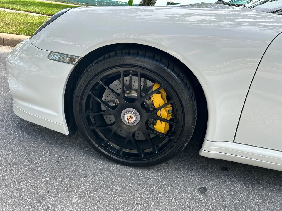 2013 Porsche 997 Turbo S - Image 18 of 31
