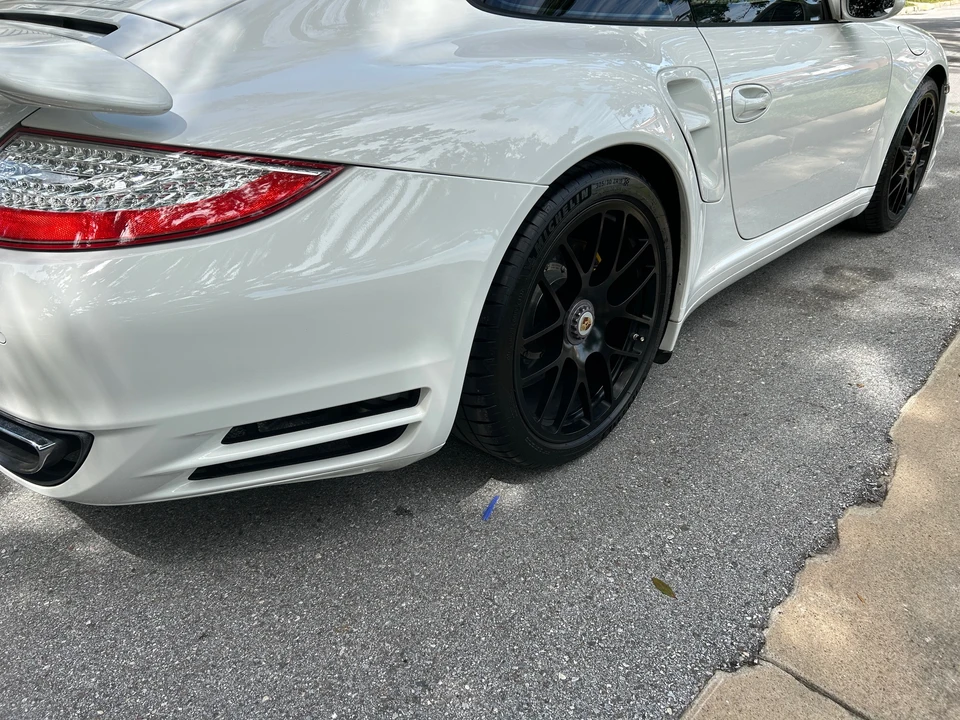 2013 Porsche 997 Turbo S - Image 28 of 31