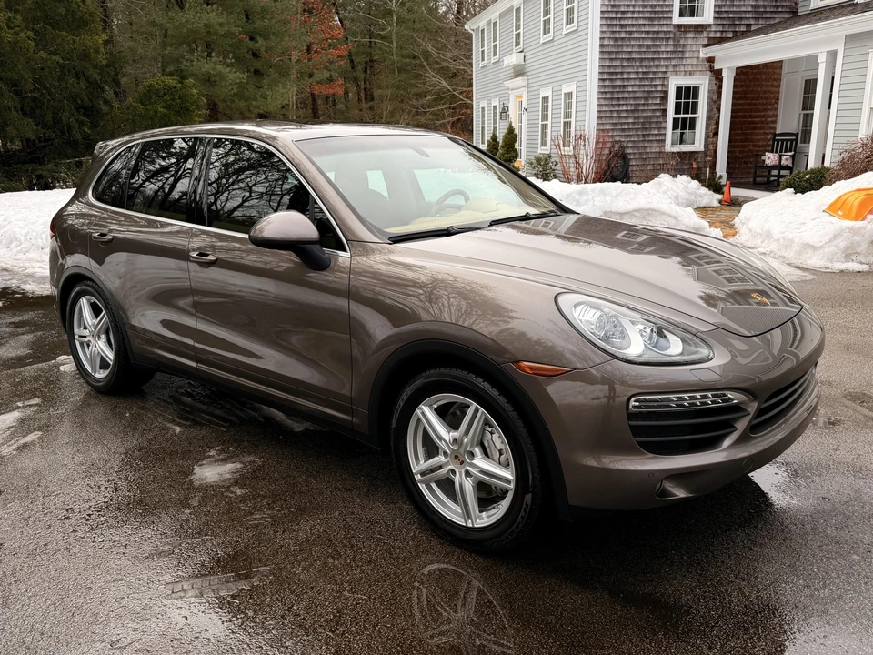 2013 Porsche 958 Cayenne S - Image 28 of 31