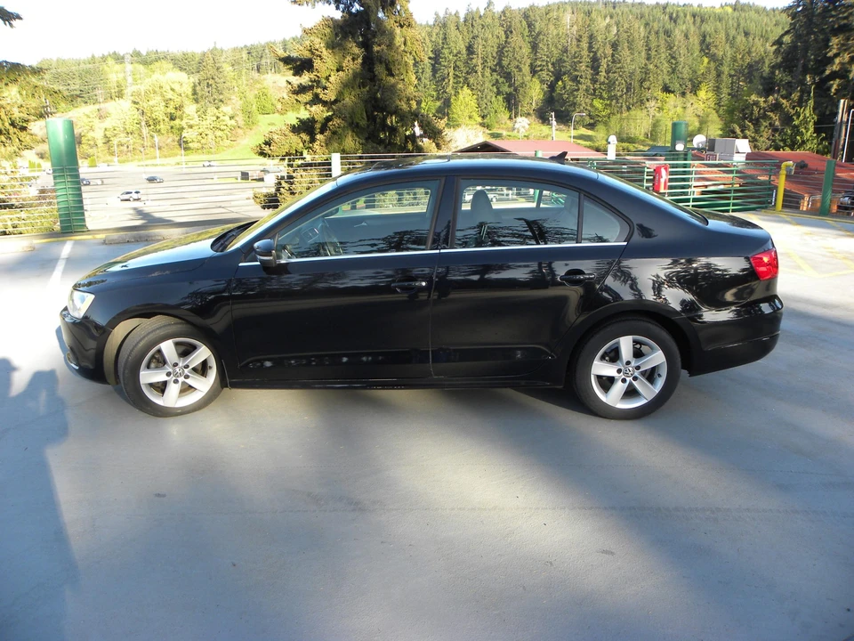 2013 Volkswagen A6 Jetta - Image 27 of 31