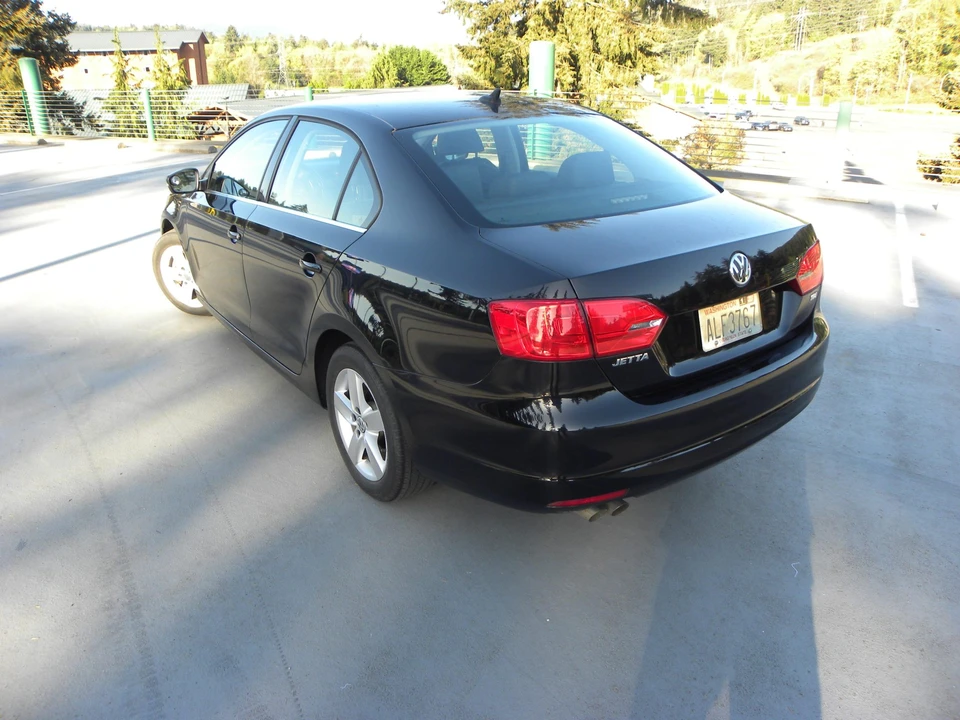 2013 Volkswagen A6 Jetta - Image 21 of 31