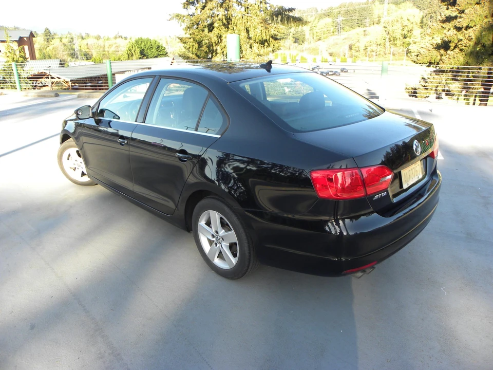 2013 Volkswagen A6 Jetta - Image 22 of 31