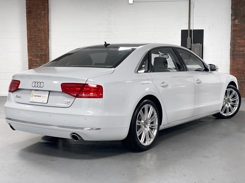 2014 Audi D4 A8 - Image 10 of 31