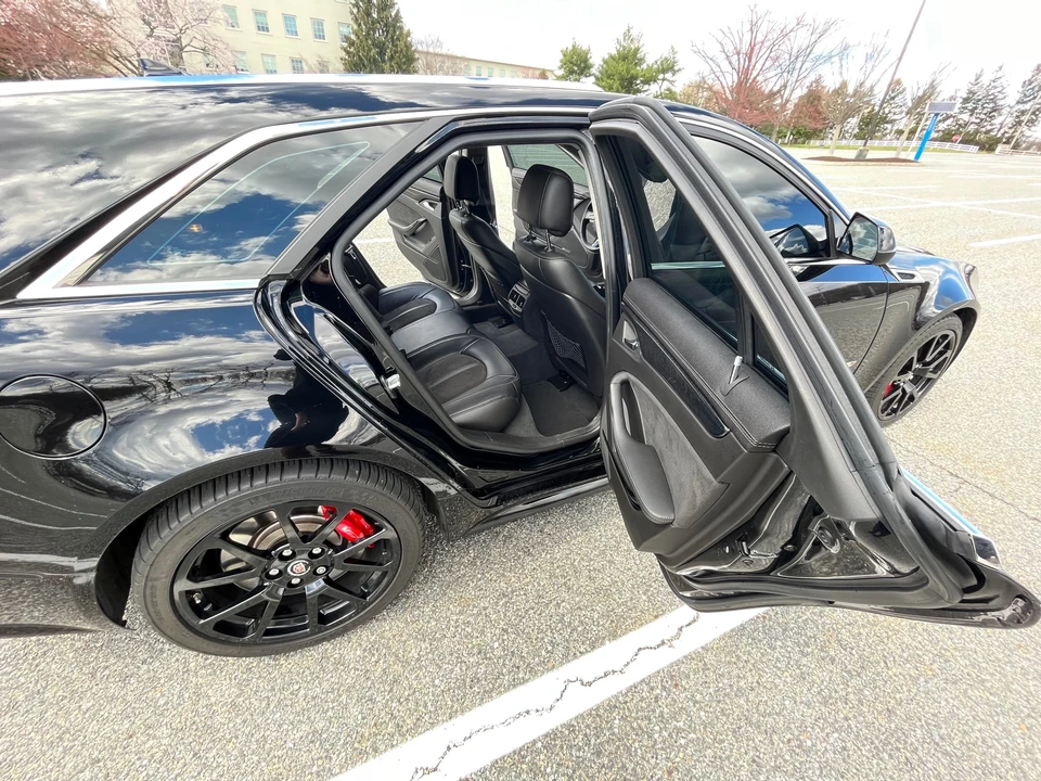 2014 Cadillac CTS-V 2nd Gen - Image 29 of 31