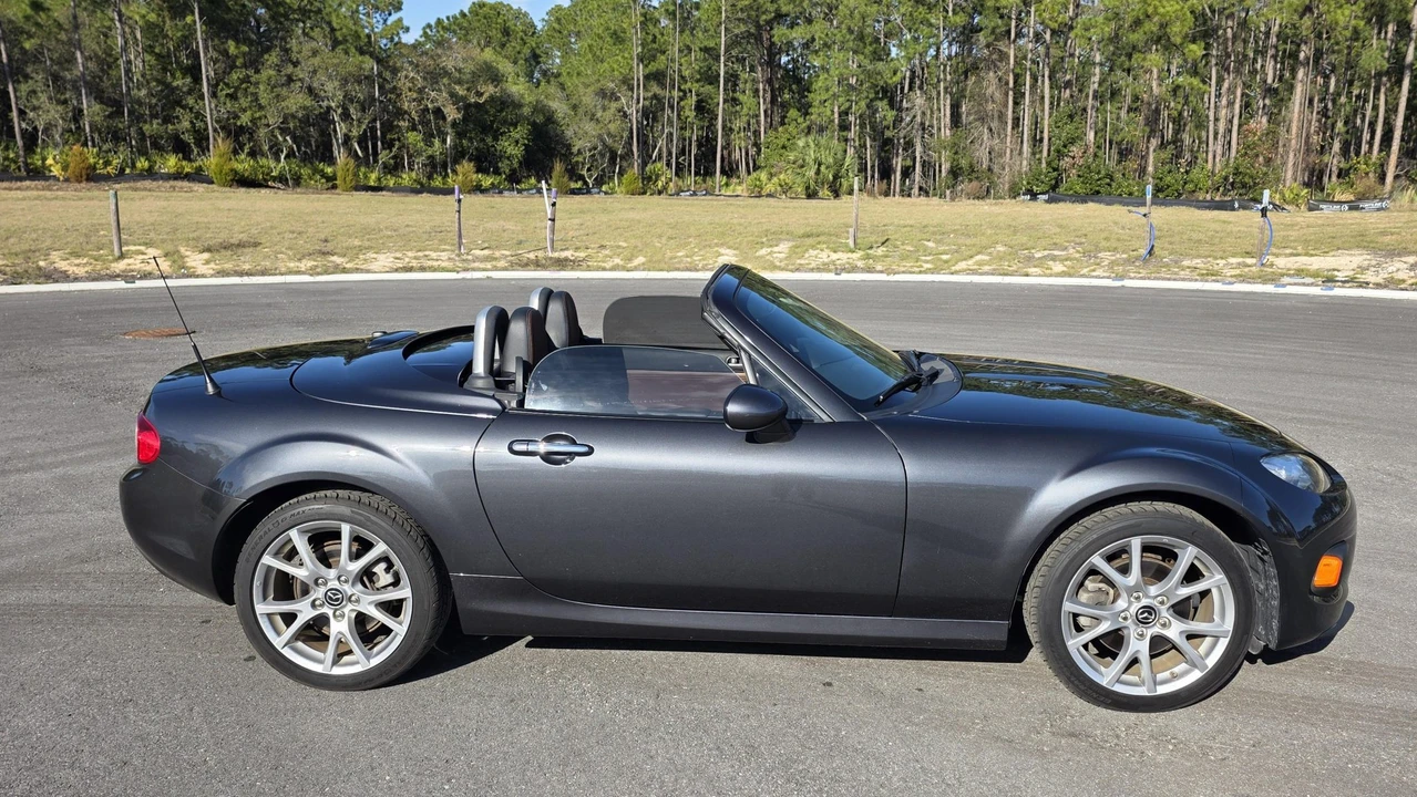 2014 Mazda NC MX-5 Miata - Image 23 of 31