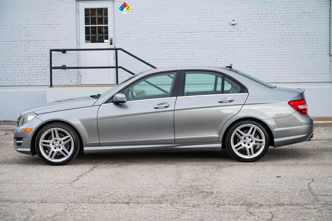 2014 Mercedes-Benz W204 C-Class - Image 20 of 31