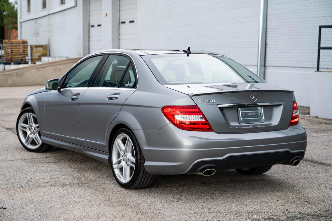 2014 Mercedes-Benz W204 C-Class - Image 17 of 31