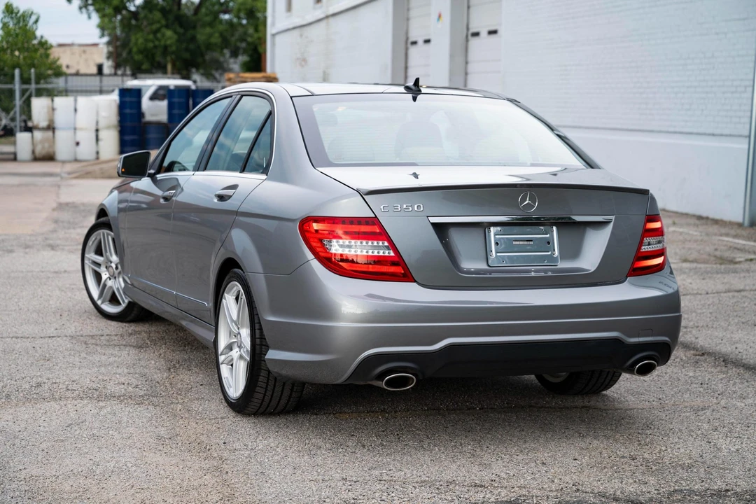 2014 Mercedes-Benz W204 C-Class - Image 16 of 31