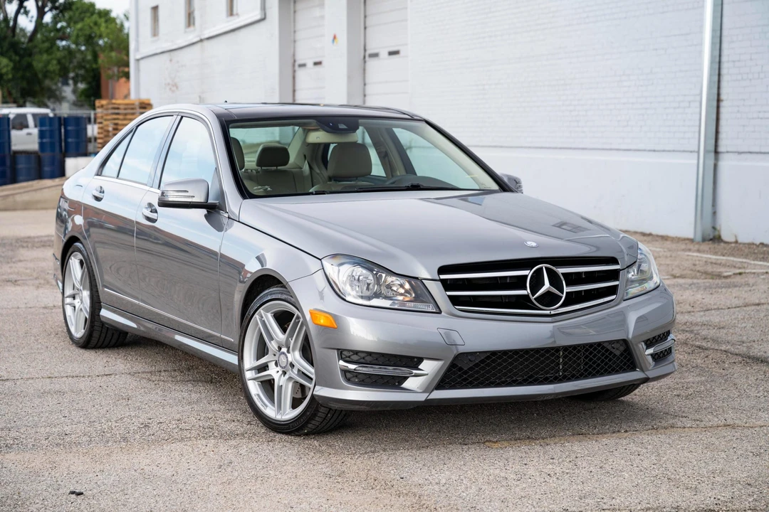 2014 Mercedes-Benz W204 C-Class - Image 8 of 31