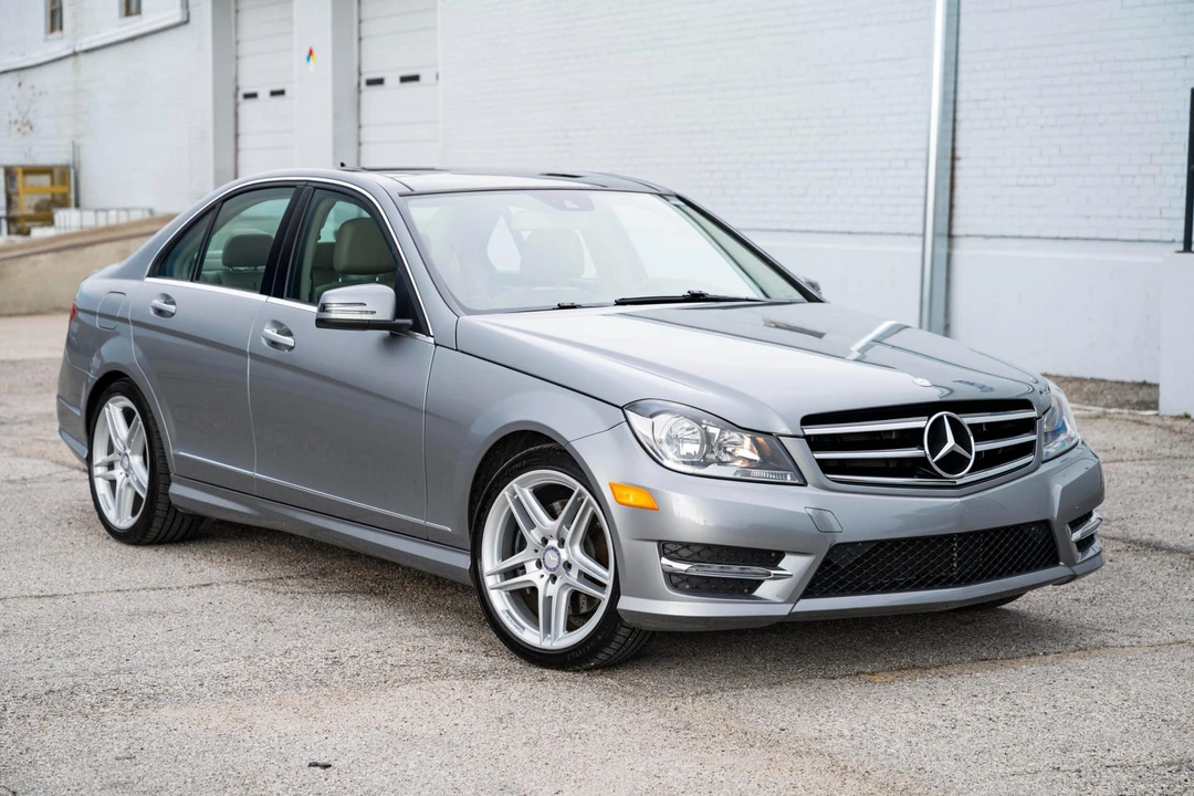 2014 Mercedes-Benz W204 C-Class - Image 9 of 31