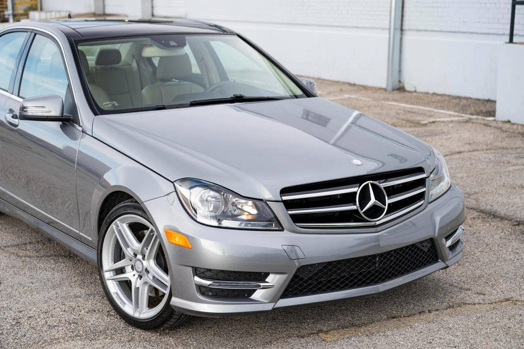 2014 Mercedes-Benz W204 C-Class - Image 25 of 31