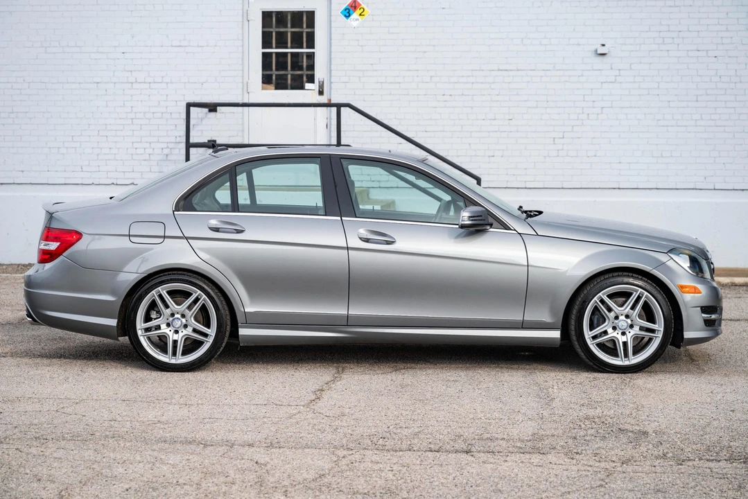 2014 Mercedes-Benz W204 C-Class - Image 11 of 31