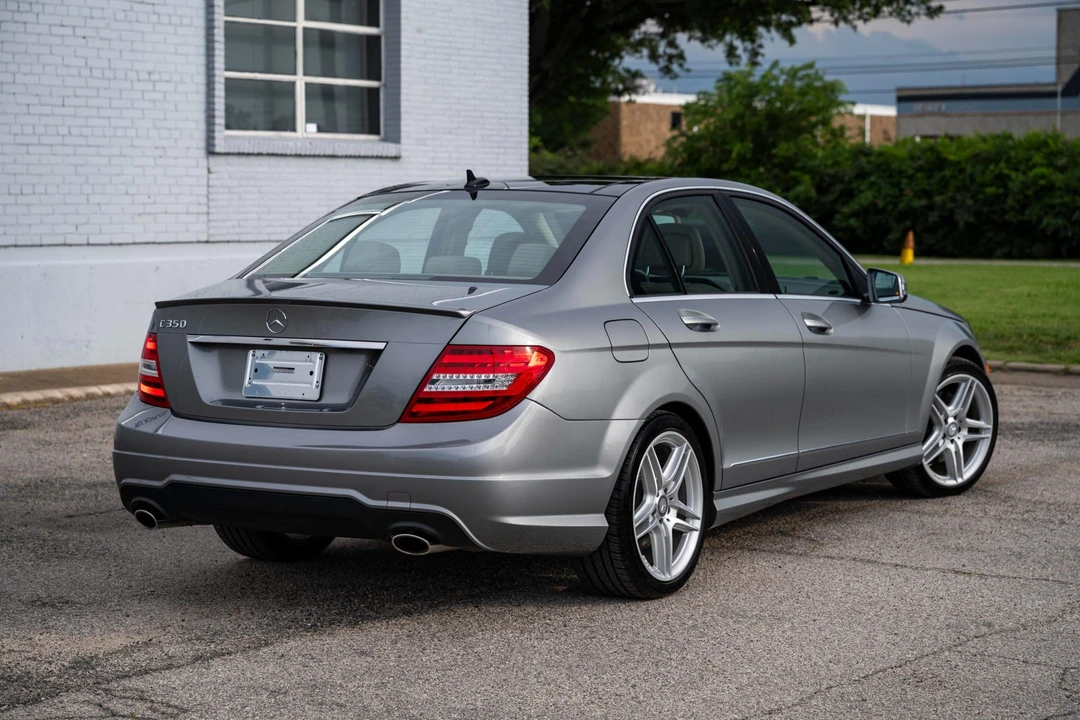 2014 Mercedes-Benz W204 C-Class - Image 13 of 31