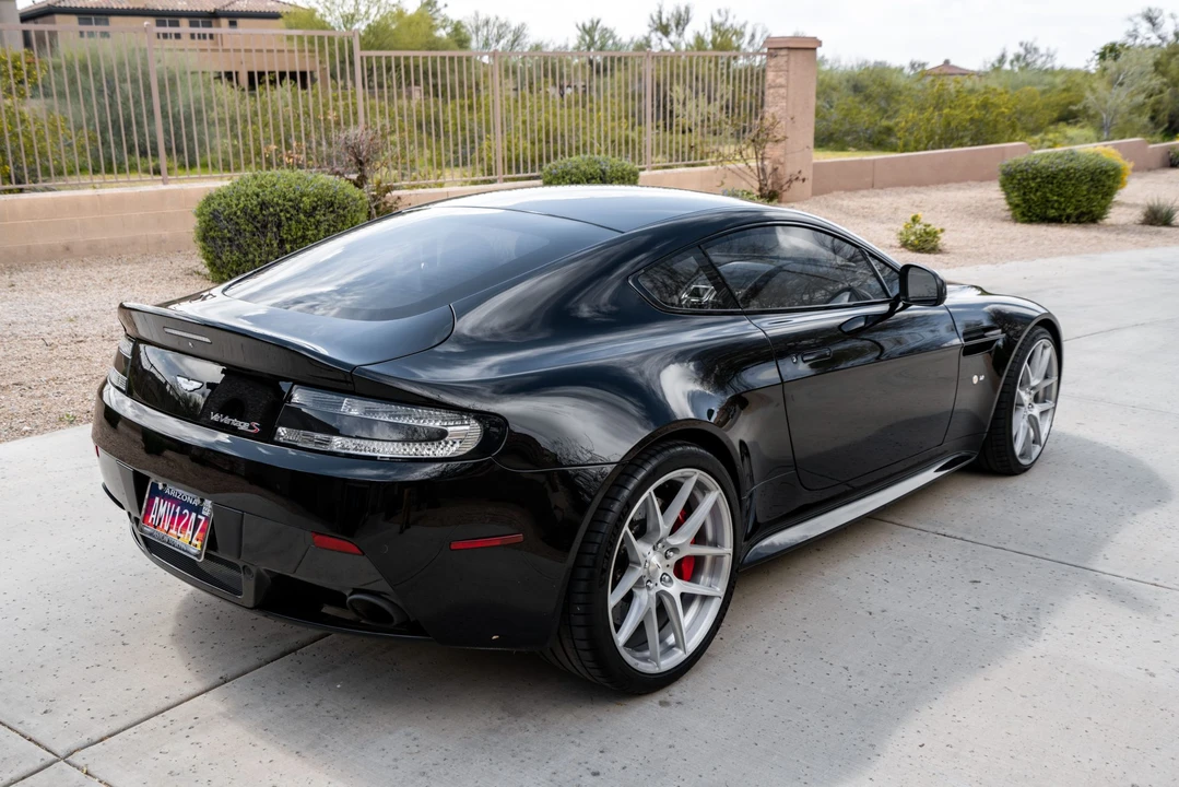 2015 Aston Martin V12 Vantage (2010-2018) - Image 6 of 31