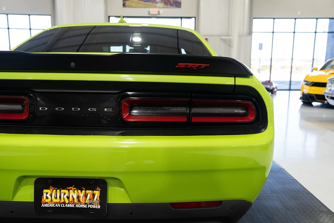 2015 Dodge Challenger SRT8 & 392 3rd Gen - Image 25 of 31