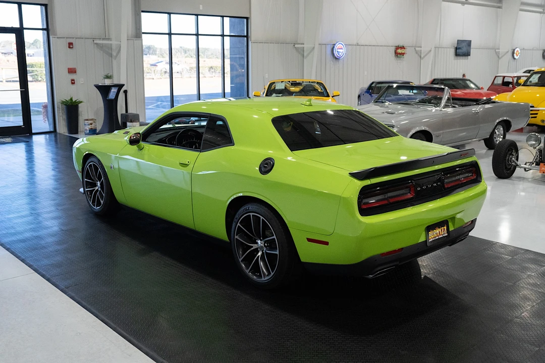 2015 Dodge Challenger SRT8 & 392 3rd Gen - Image 11 of 31