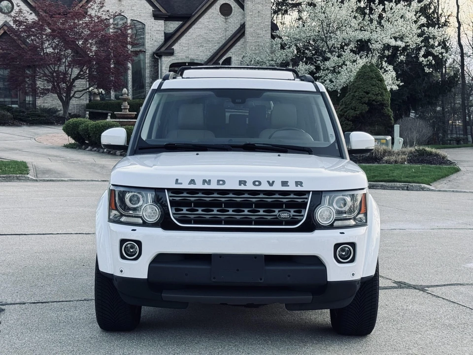 2015 Land Rover Discovery 4th Gen - Image 2 of 31