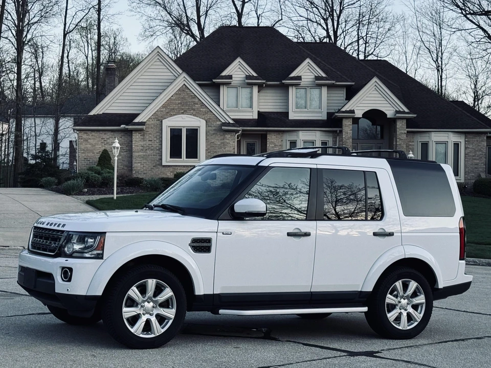 2015 Land Rover Discovery 4th Gen - Image 6 of 31