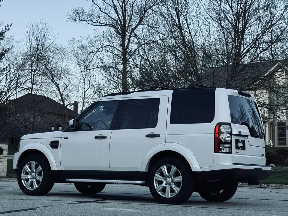 2015 Land Rover Discovery 4th Gen - Image 11 of 31