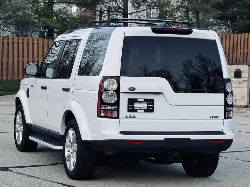 2015 Land Rover Discovery 4th Gen - Image 14 of 31