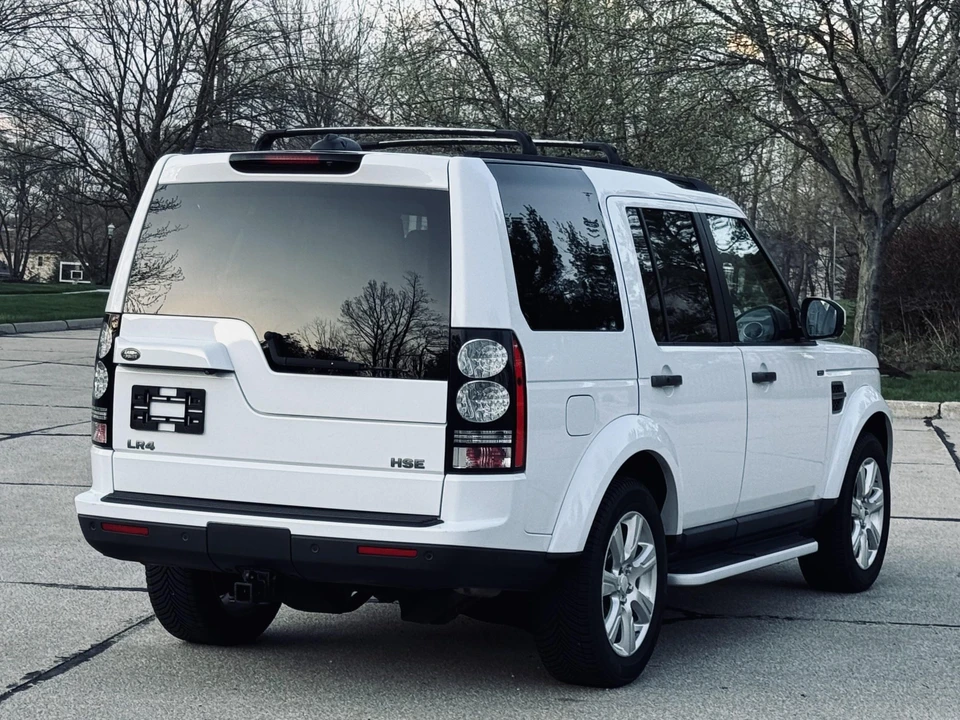 2015 Land Rover Discovery 4th Gen - Image 18 of 31