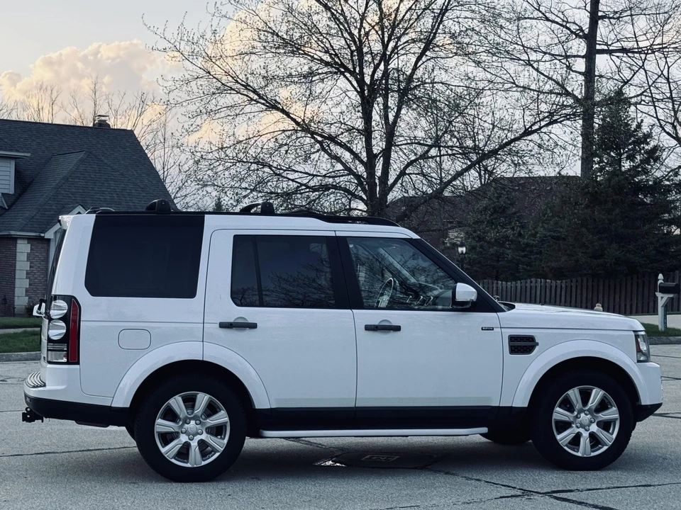 2015 Land Rover Discovery 4th Gen - Image 22 of 31