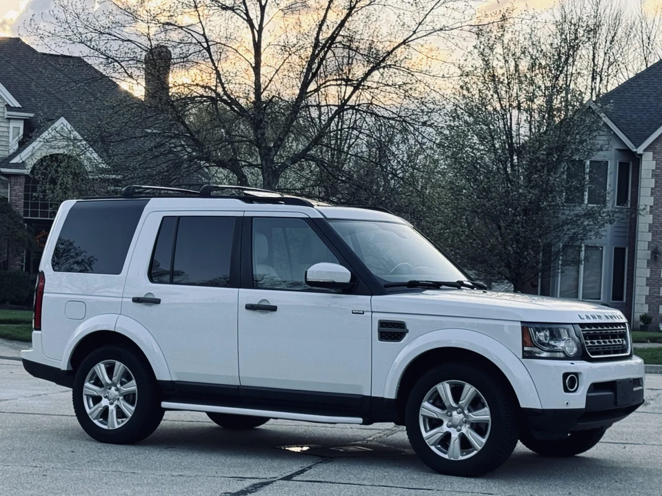 2015 Land Rover Discovery 4th Gen - Image 25 of 31