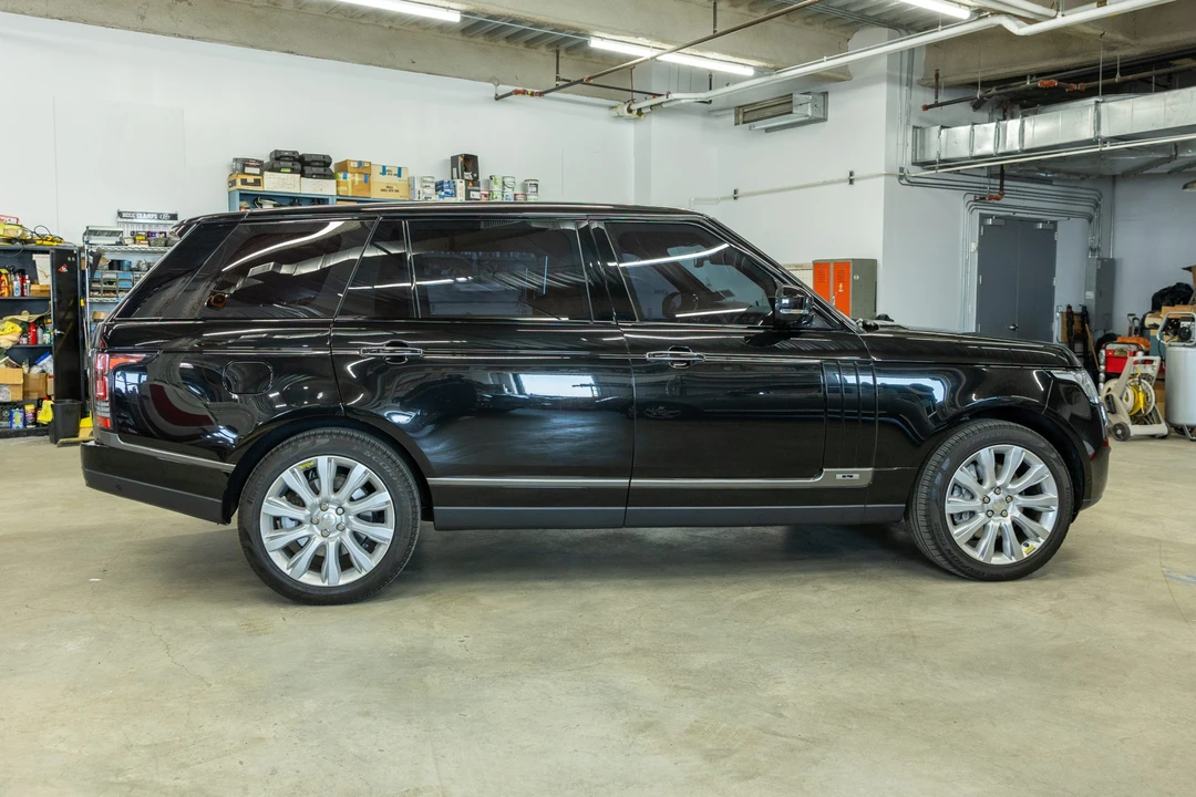2015 Land Rover Range Rover L405 - Image 6 of 31